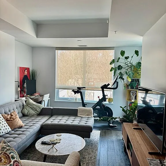 377 Madison Ave #510 — Photo 18