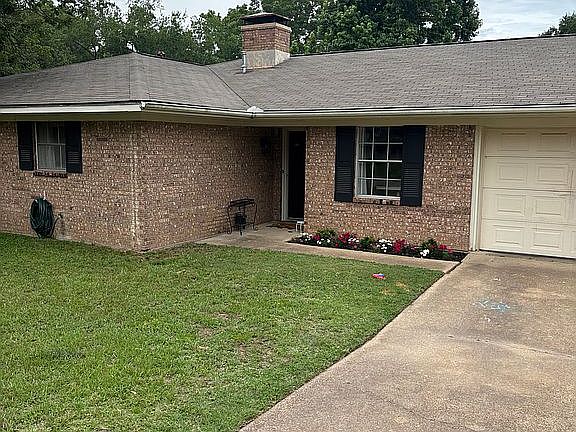 2nd image of 9870 Wren St