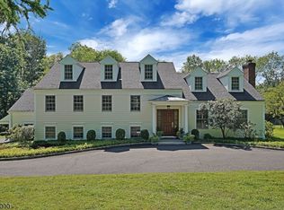 9 Peachcroft Rd, Morristown, NJ 07960