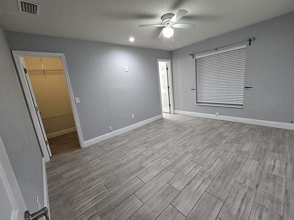 3rd image of 14341 Island Cove Dr