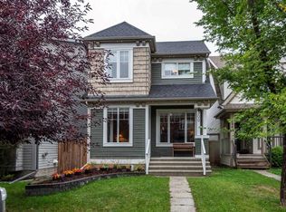 300 W New Brighton Lndg SE, Calgary, AB T2Z 0S5
