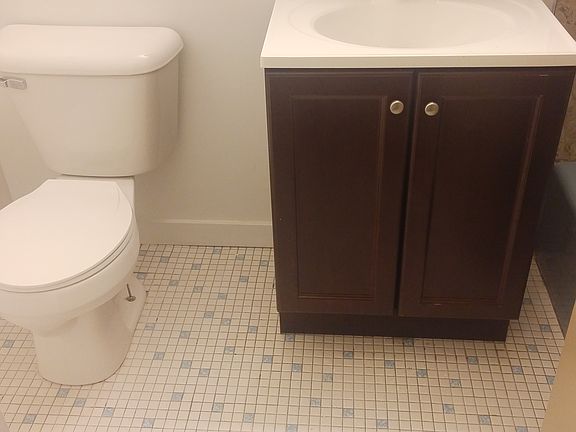 5th image of 10090 Holly Ln APT 1E