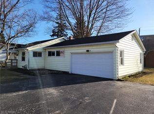 134 Parkway Dr, Eastlake, OH 44095