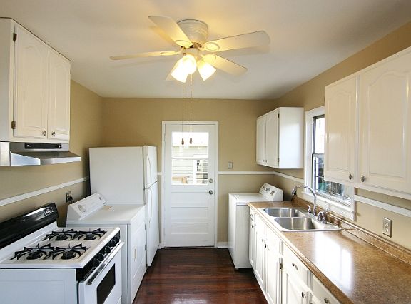 2nd image of 908 Lurline Dr