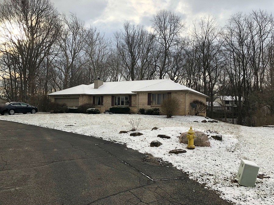 1st image of 987 Briarwood Dr