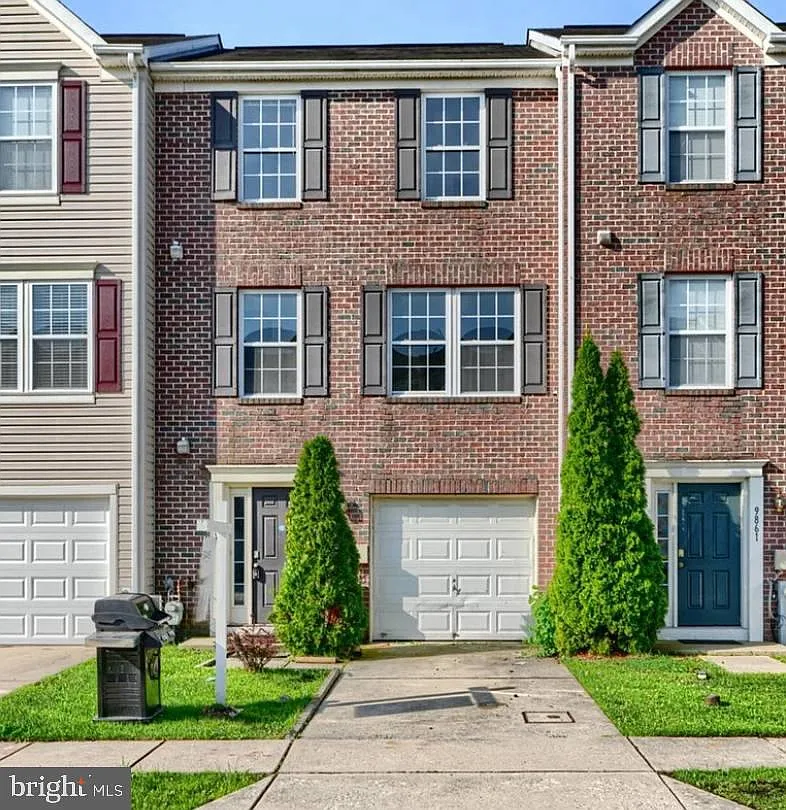 3 bed, 4.0 bath, 2056 sqft, $2,800 — Photo 1