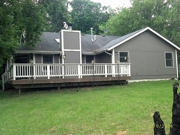 2nd image of 208 Ambrose Dr SE