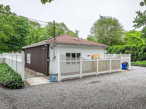 3rd image of 170 Woodland Ave