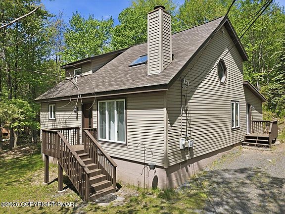 3rd image of 1626 Aspen Ln