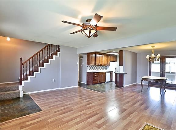 5th image of 1902 Beechwood Ln