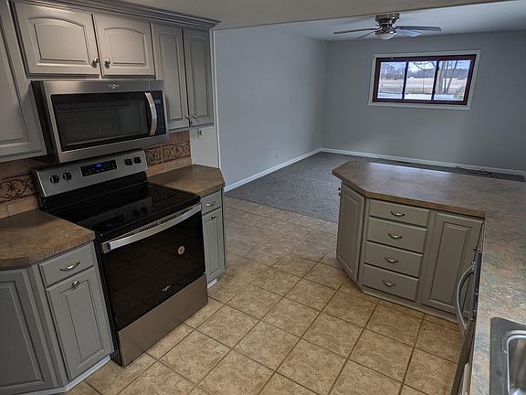 4th image of 13901 W Sargent St #1