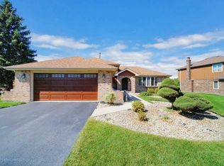 15540 Helen Ln, Orland Park, IL 60462