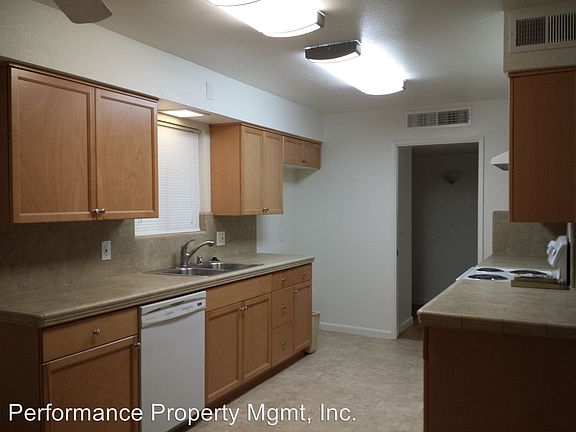 3rd image of 4769 N Ila Ave
