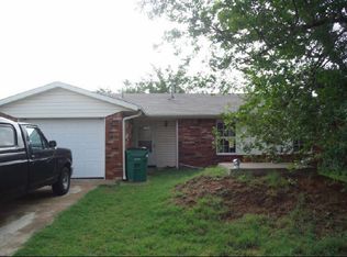 223 Deer Dr, Cache, OK 73527