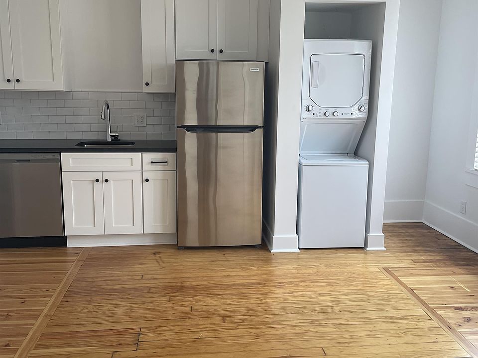 1st image of 9 Hill St #11040842