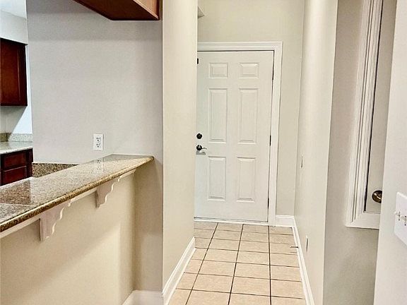 5th image of 3218 Veterans Memorial Pkwy APT 1305