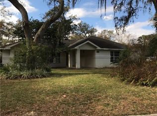 11829 Elm St, San Antonio, FL 33576