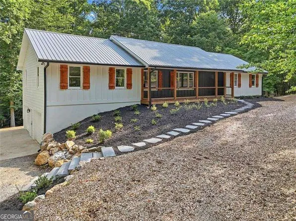 627 Ammons Dr, Waleska, GA 30183