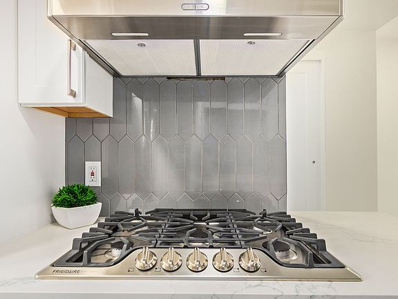 5th image of 6125 E Indian School Rd APT 175