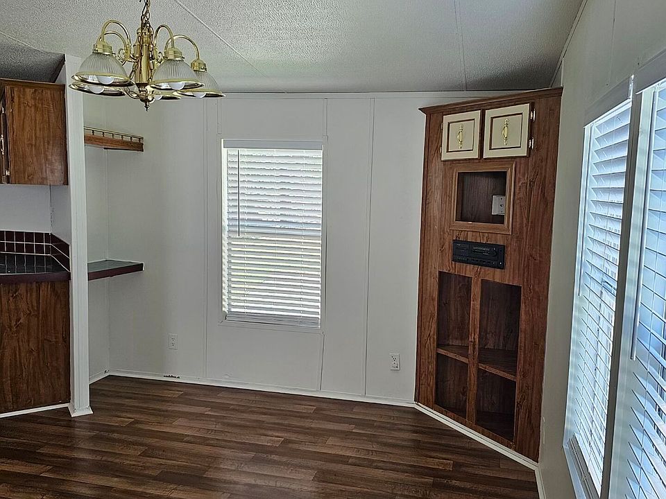 1st image of 6075 Morrow Dr