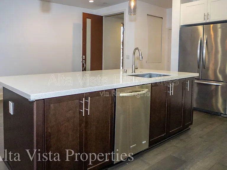 2549 Aperture Cir — Photo 11