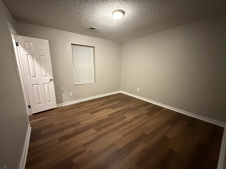 540 Harahan Rd — Photo 22