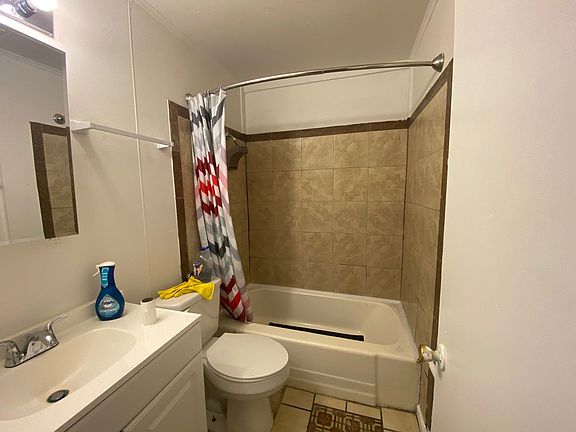 5th image of 1635 Lake Ave