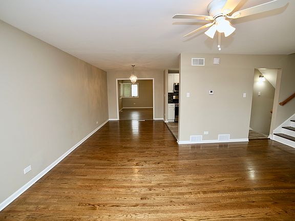 5th image of 1266 Prince Dr
