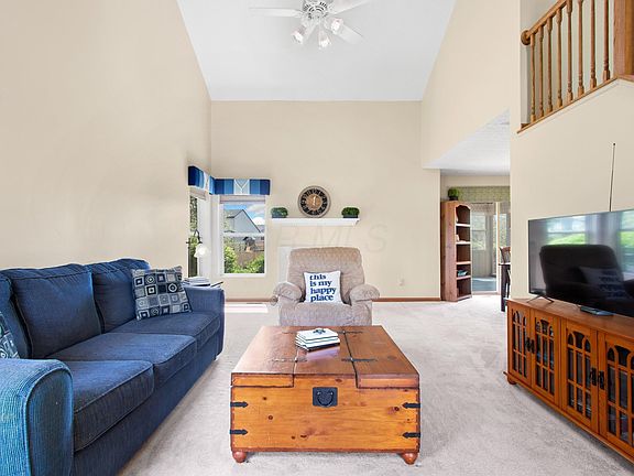 3rd image of 424 Lockmead Dr