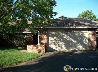 1702 Woodrail Ave, Columbia, MO 65203