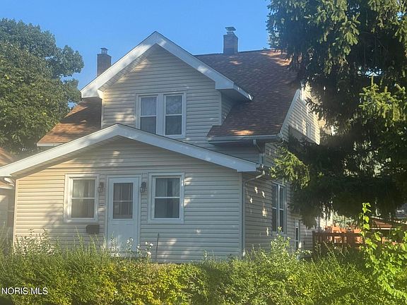 2nd image of 3045 117th St