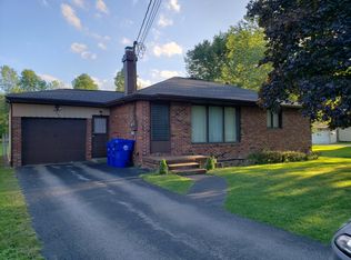 899 Seneca Creek Rd, Buffalo, NY 14224