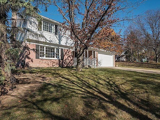 1st image of 2435 Traver Blvd