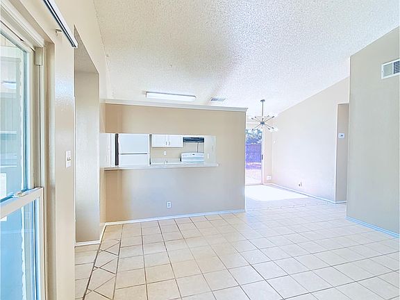 3rd image of 8821 Meadow Trace St #8821