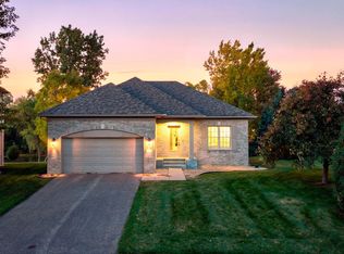 301 Canyon Blvd, Hudson, WI 54016