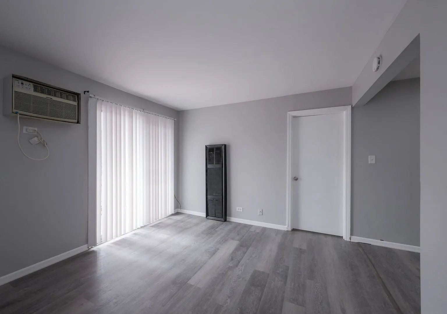 1 Bedroom Unit Available — Photo 2