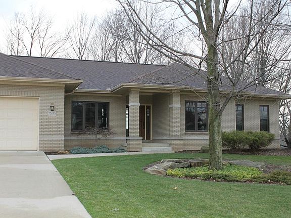 3rd image of 7535 Whistlewood Dr SW