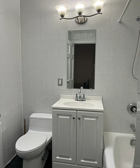 68-44 Exeter St #1FAM — Photo 9