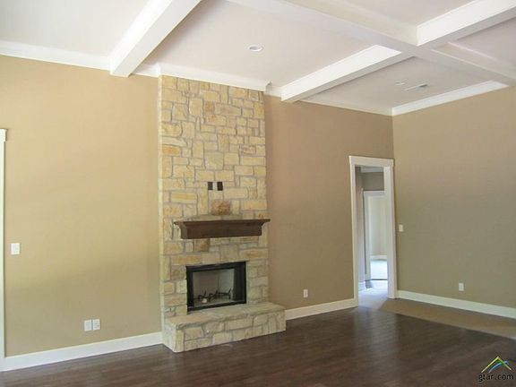 5th image of 316 Oak Grove Way