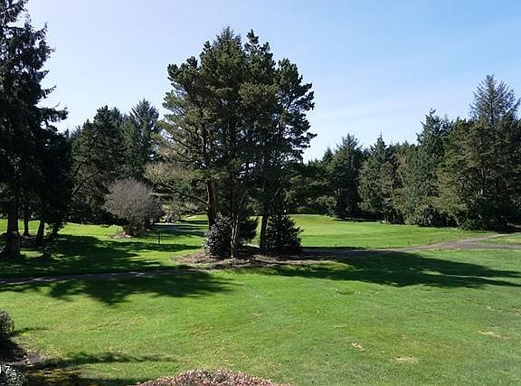 3rd image of 600 Island Dr #13