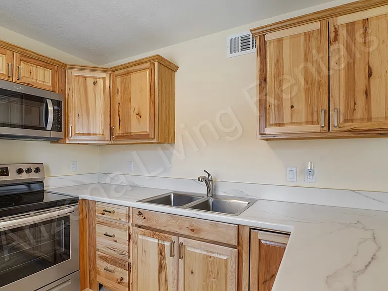2690 McCulloch Blvd N #6 — Photo 9