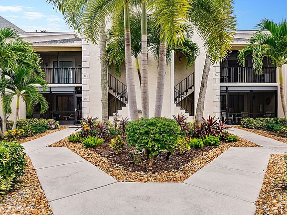 Condo Premium Grd Flr Entry 