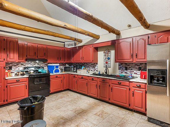 5th image of 287 Jones School Rd