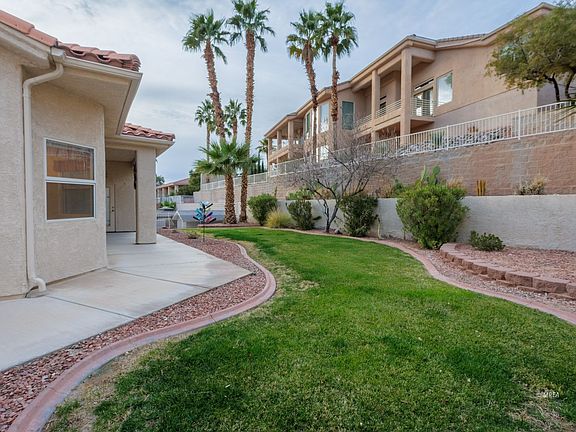 3rd image of 689 Rancho Cir