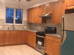 2417 S 10th St, Philadelphia, PA 19148