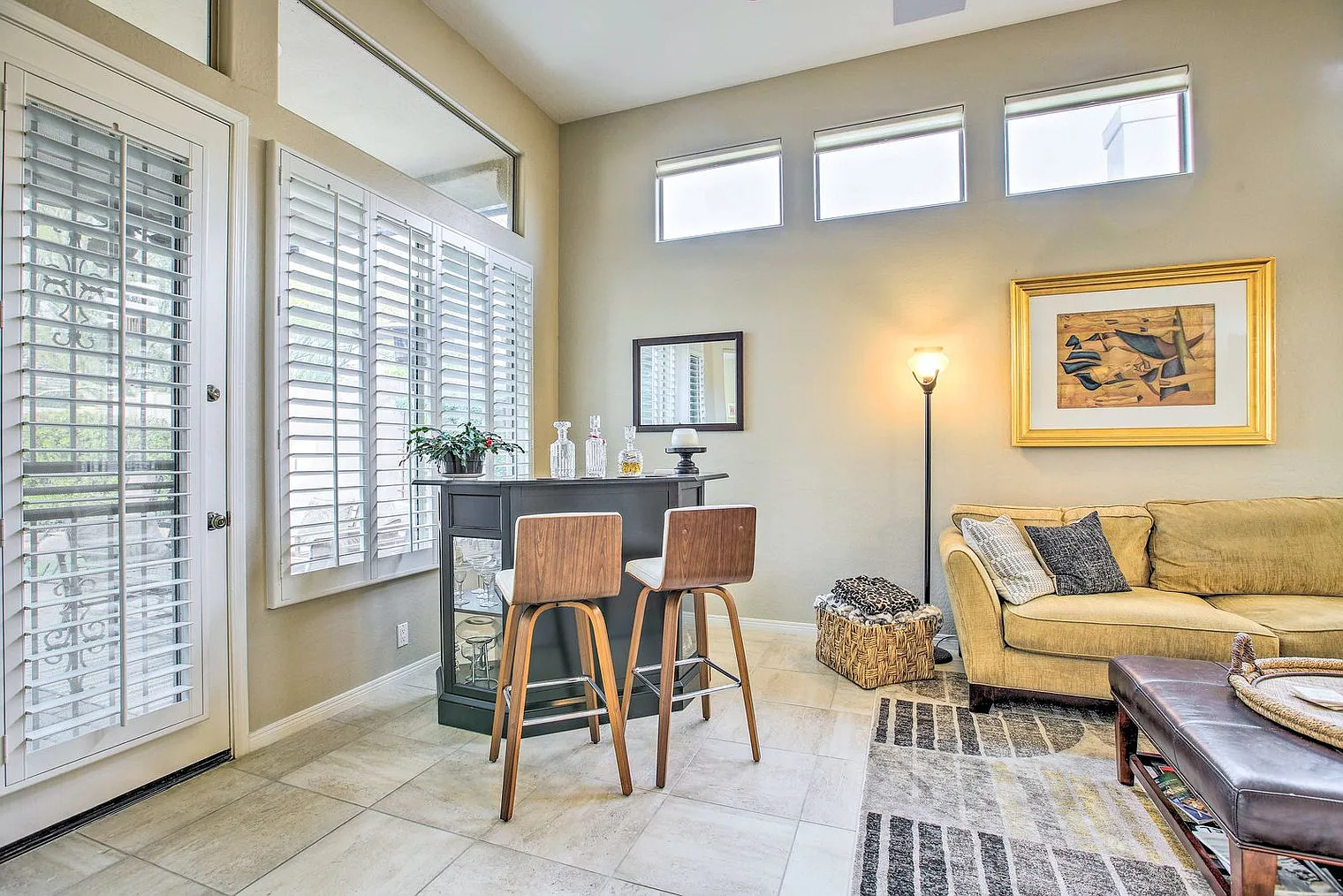 2 bed, 2.0 bath, 1689 sqft, $5,225 — Photo 3