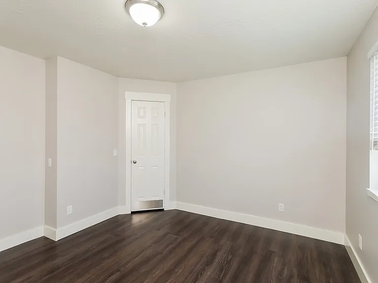 1805 N 225 W — Photo 15