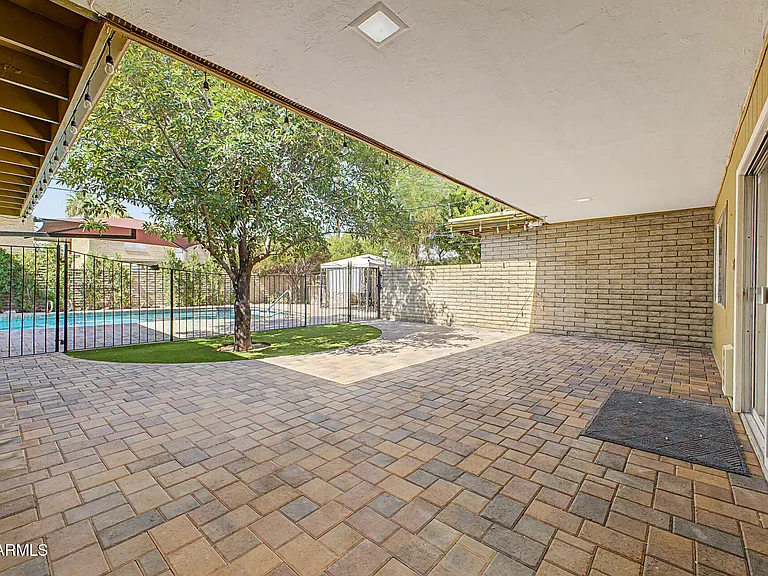 3734 E Montecito Ave — Photo 35