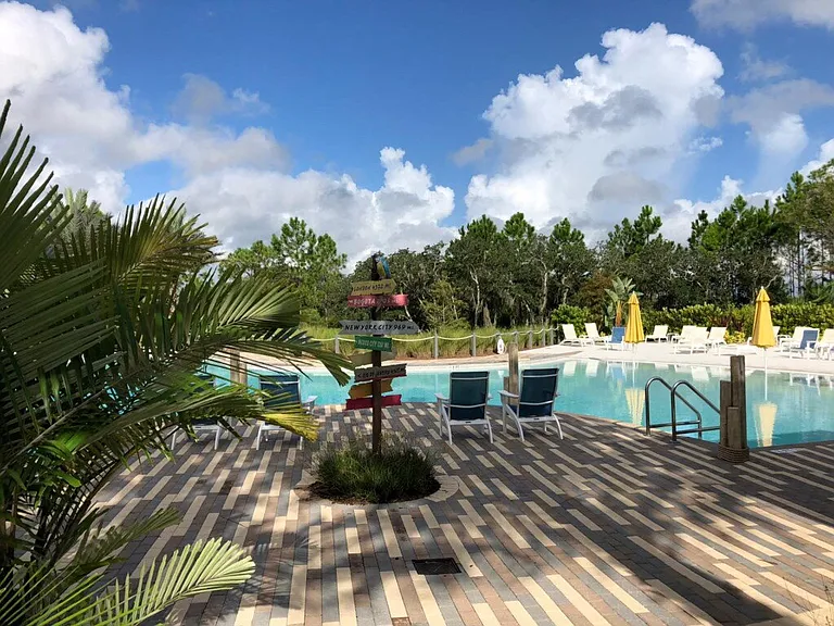 290 Captiva Dr — Photo 16