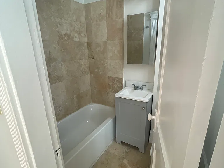 38 Hemenway St #1 — Photo 12